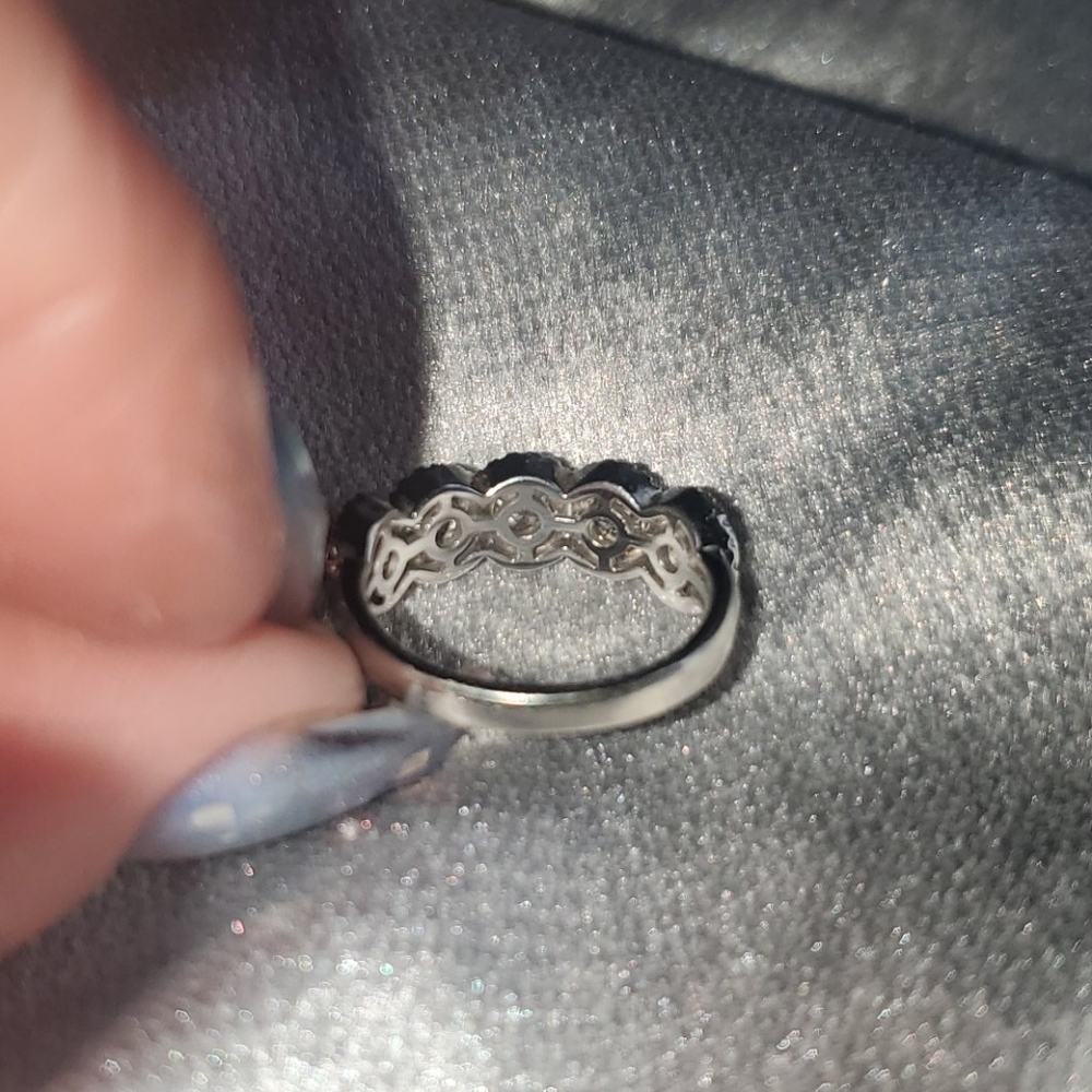 Diamond Ring - Picture 6 of 11